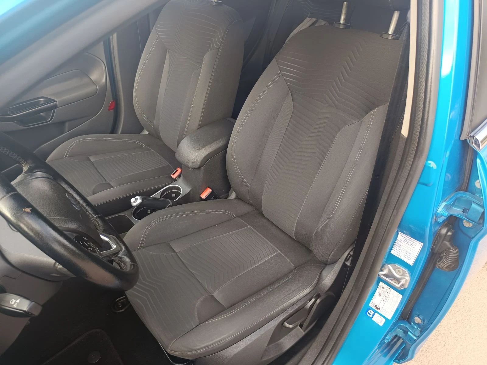 Ford Fiesta 1.5TDCI NAVI LED TITANIUM - изображение 9