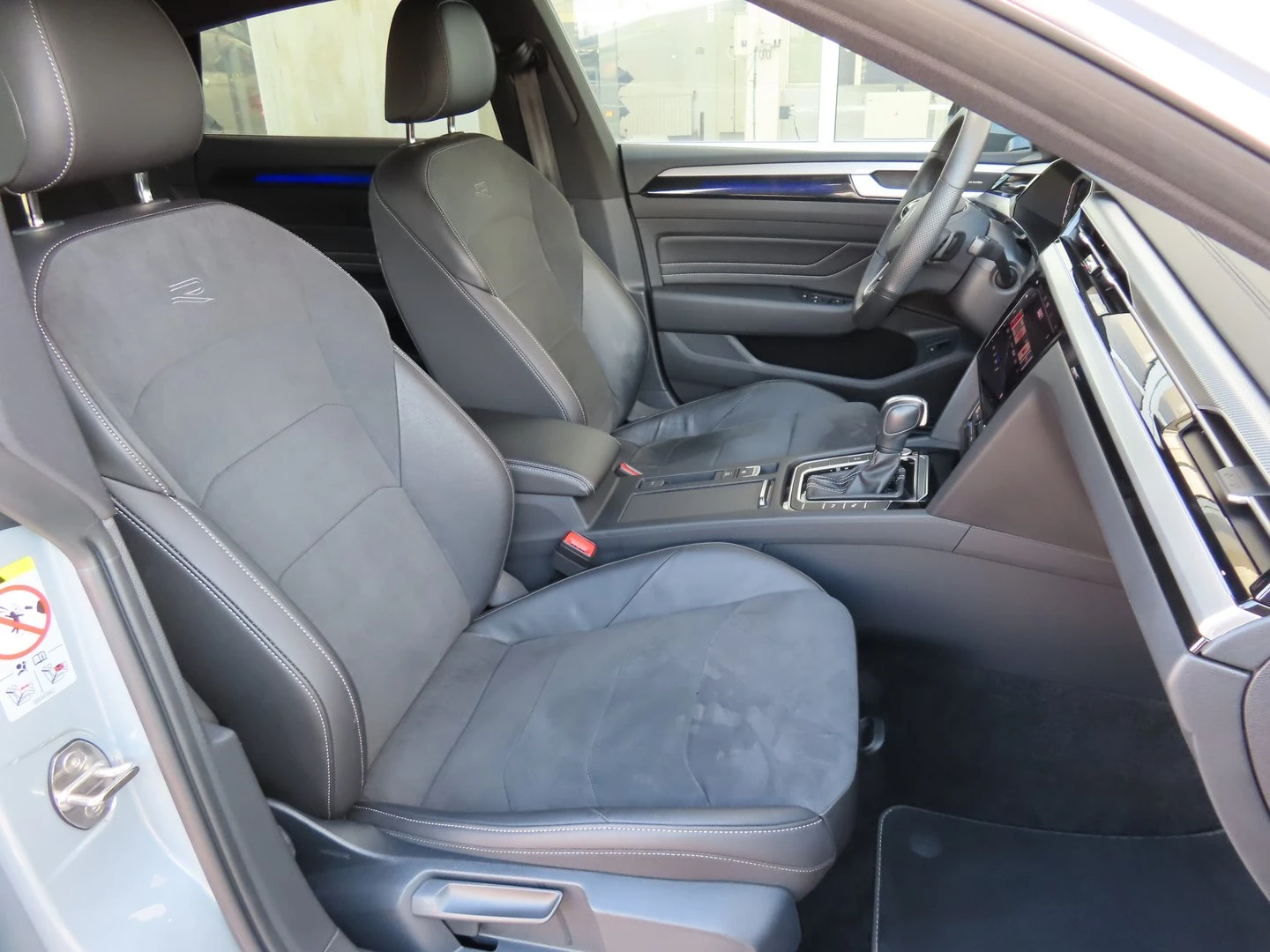 VW Arteon R-Line 2.0 TSI OPF DSG | Mobile.bg � ����������� 7