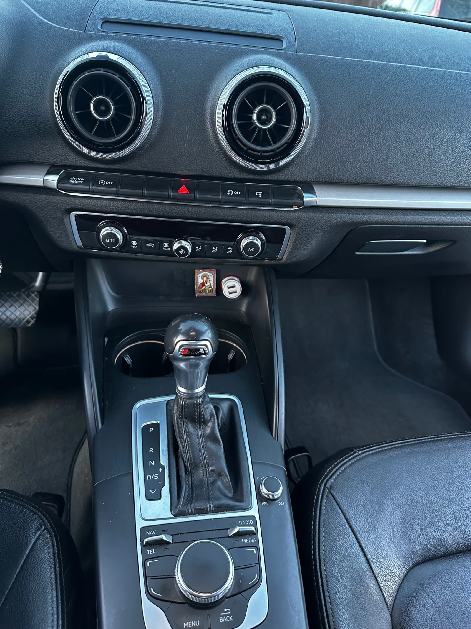 Audi A3 1.6 TDI S-line - изображение 9