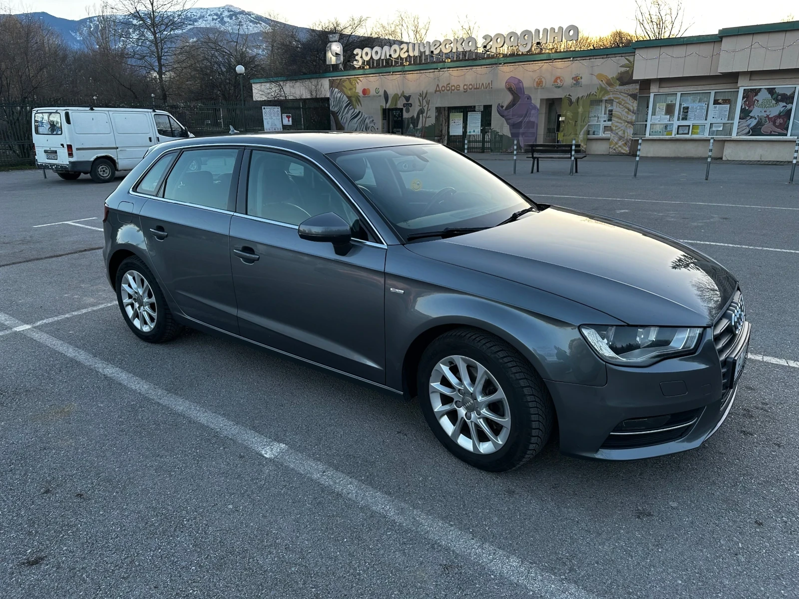 Audi A3 1.6 TDI S-line - изображение 3