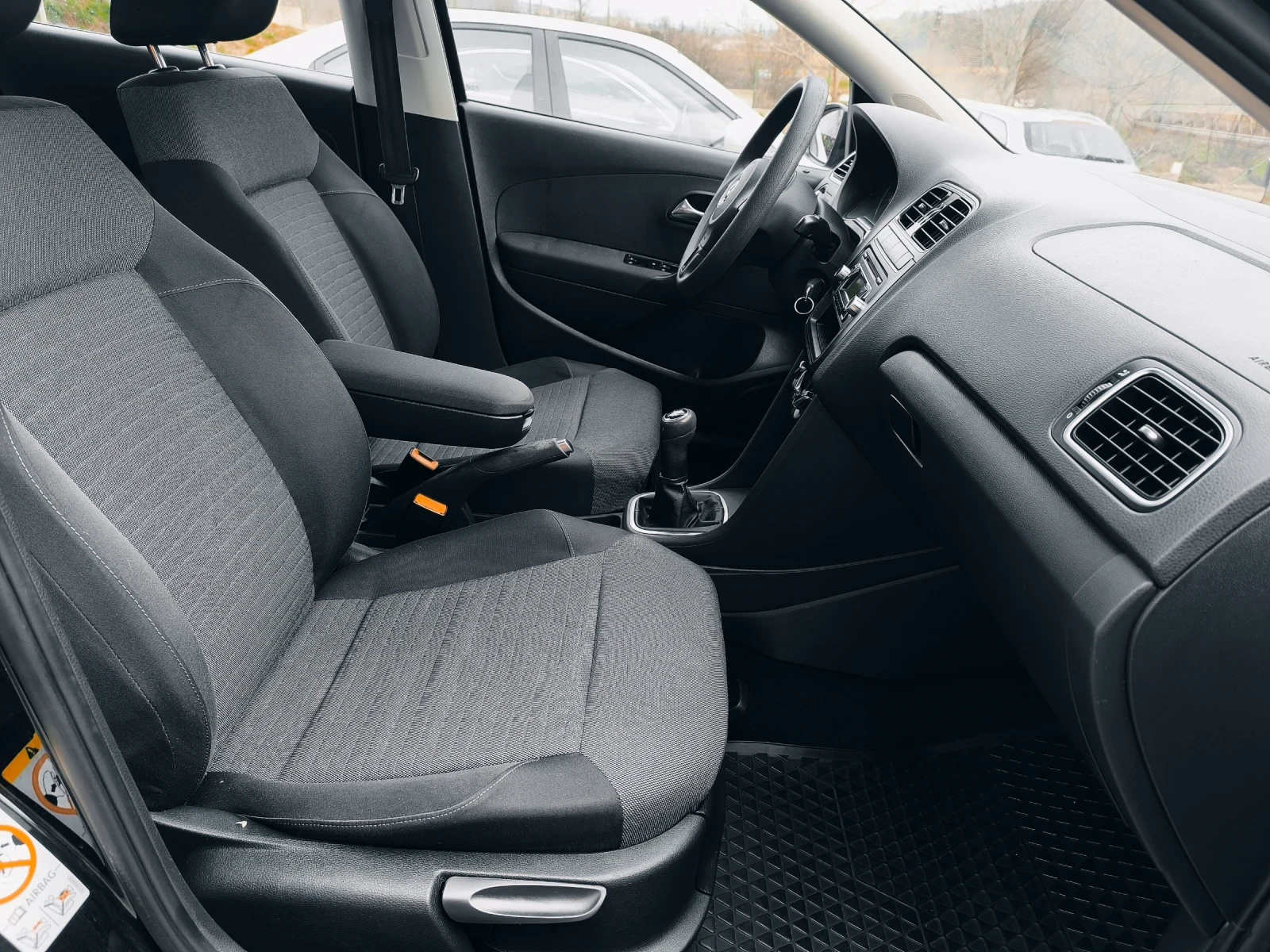 VW Polo 1.6TDI COMFORT LINE, ITALY, снимка 16 - Автомобили и джипове - 53932292