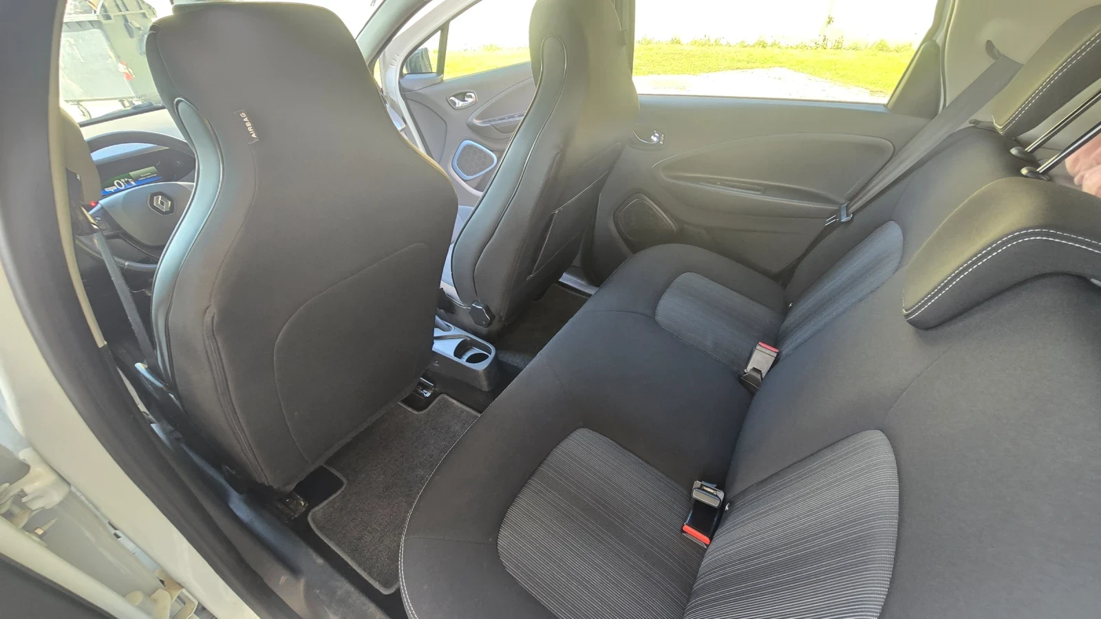 Renault Zoe Limited edition* 44kw * , снимка 13 - Автомобили и джипове - 53975215