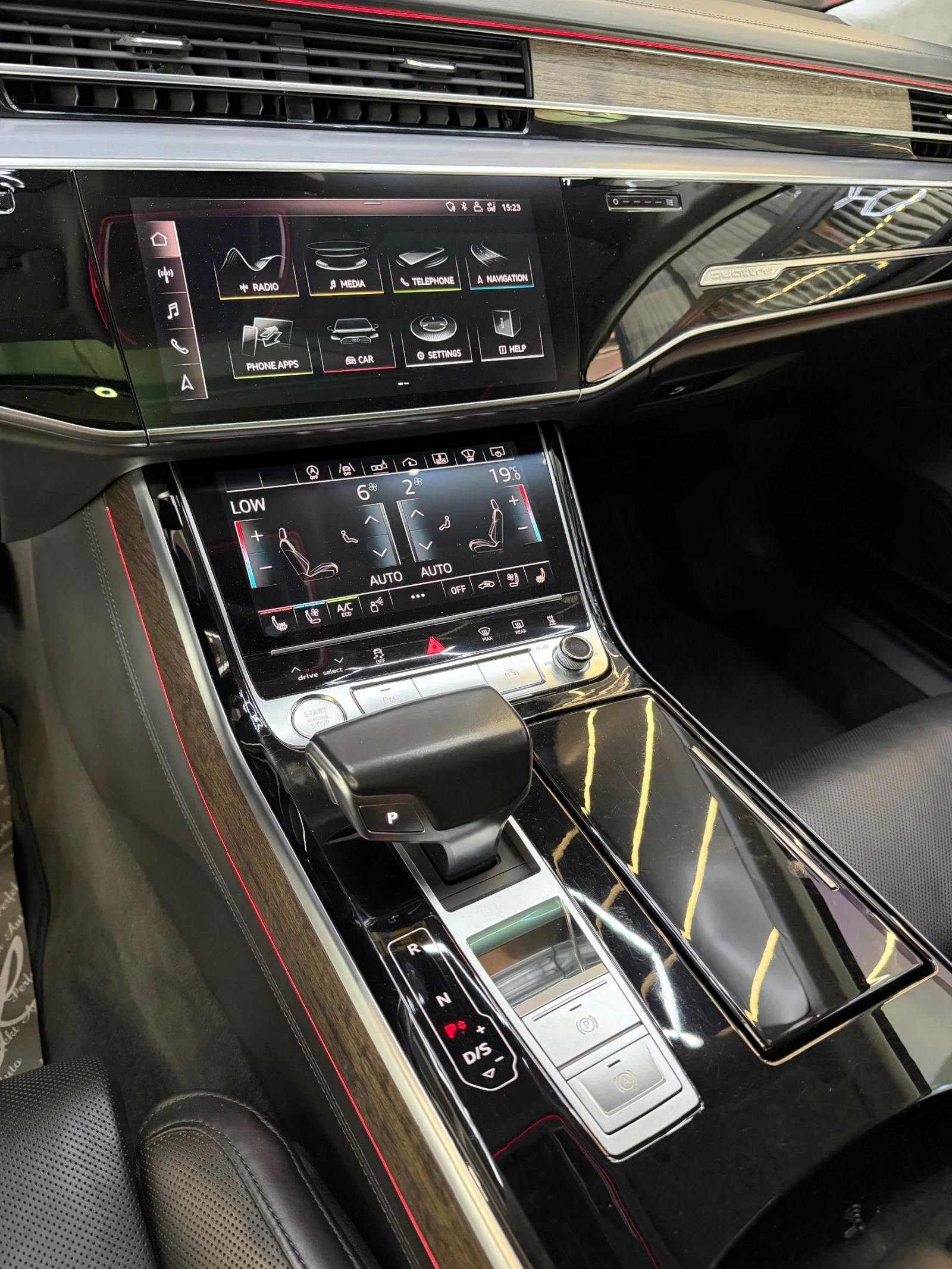 Audi A8 55 TFSI * QUATTRO* FULL ЕКС* B&O* TV* HEAD UP* ШИБ, снимка 10 - Автомобили и джипове - 53976536