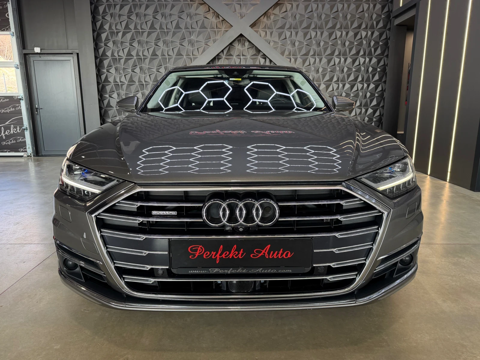 Audi A8 55 TFSI * QUATTRO* FULL ЕКС* B&O* TV* HEAD UP* ШИБ, снимка 2 - Автомобили и джипове - 53976536