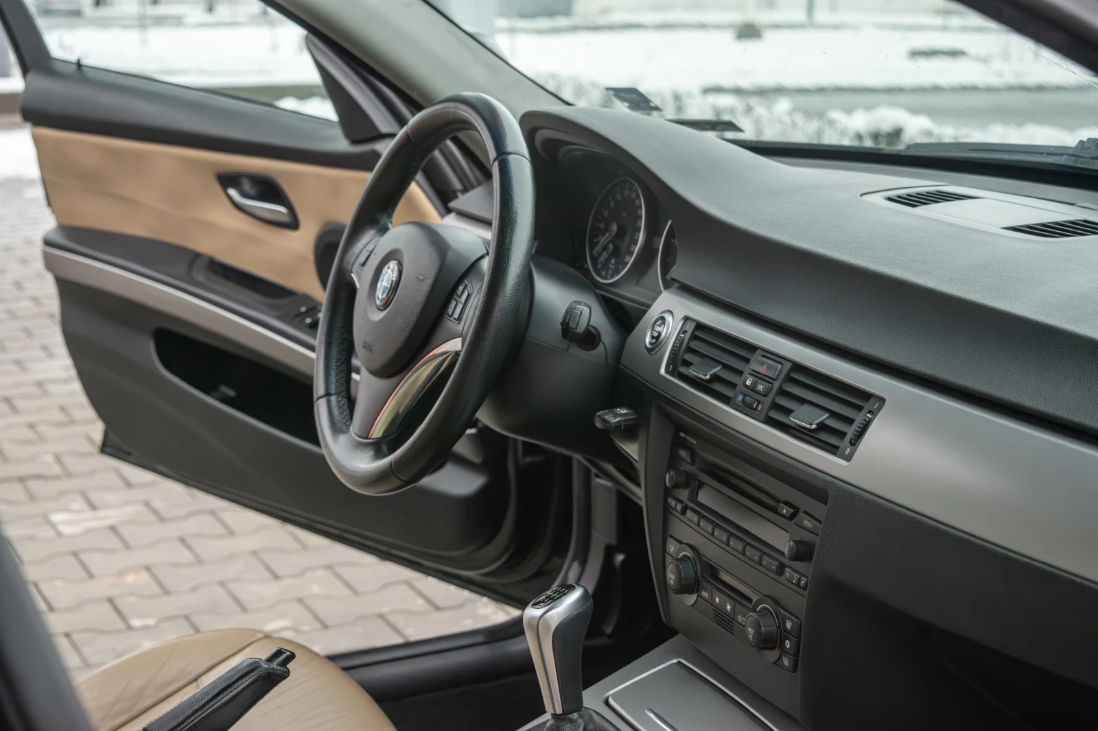 BMW 320 D, снимка 7 - Автомобили и джипове - 54236432