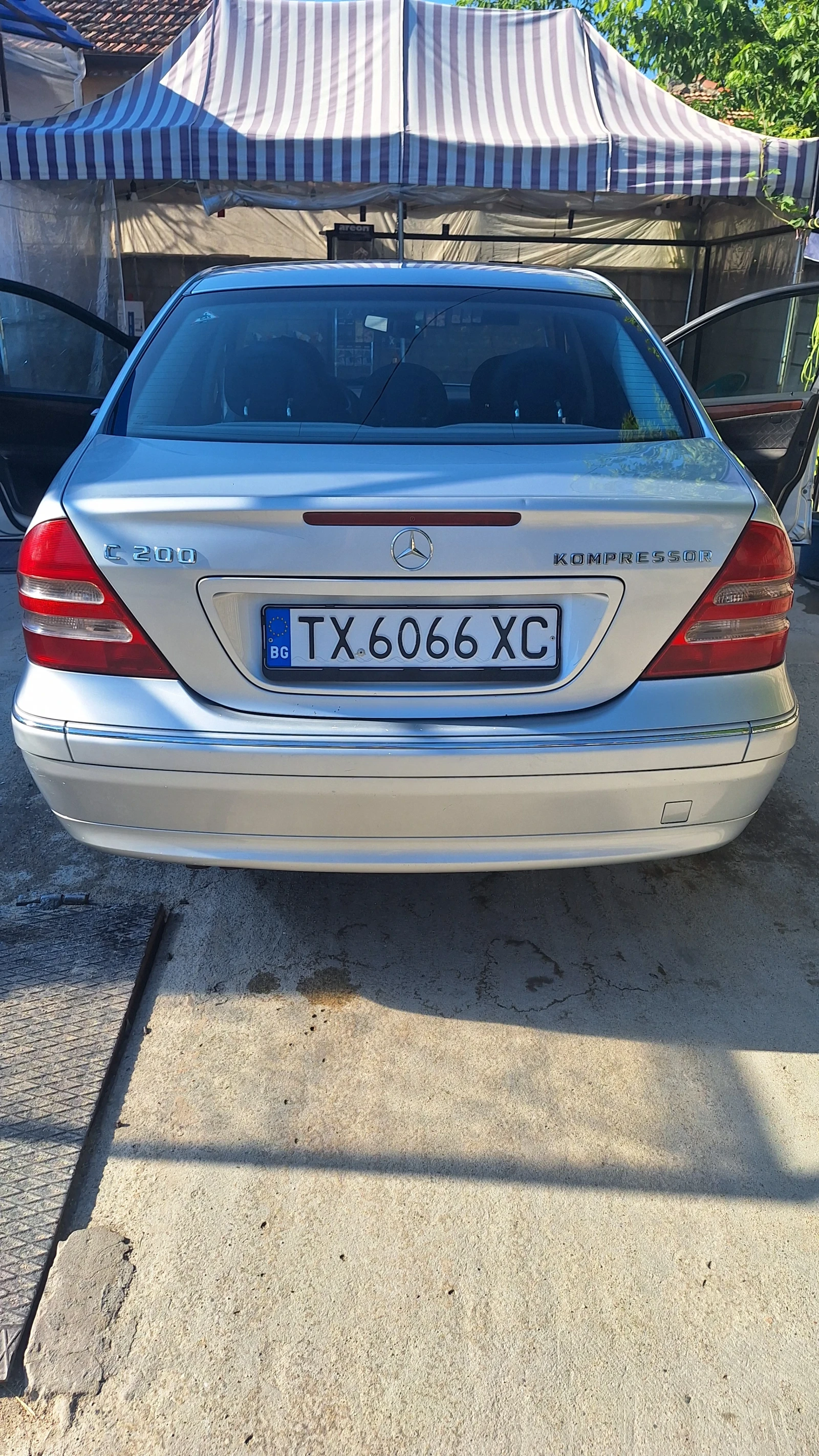 Mercedes-Benz C 200 Газова уредба, снимка 2 - Автомобили и джипове - 54885110