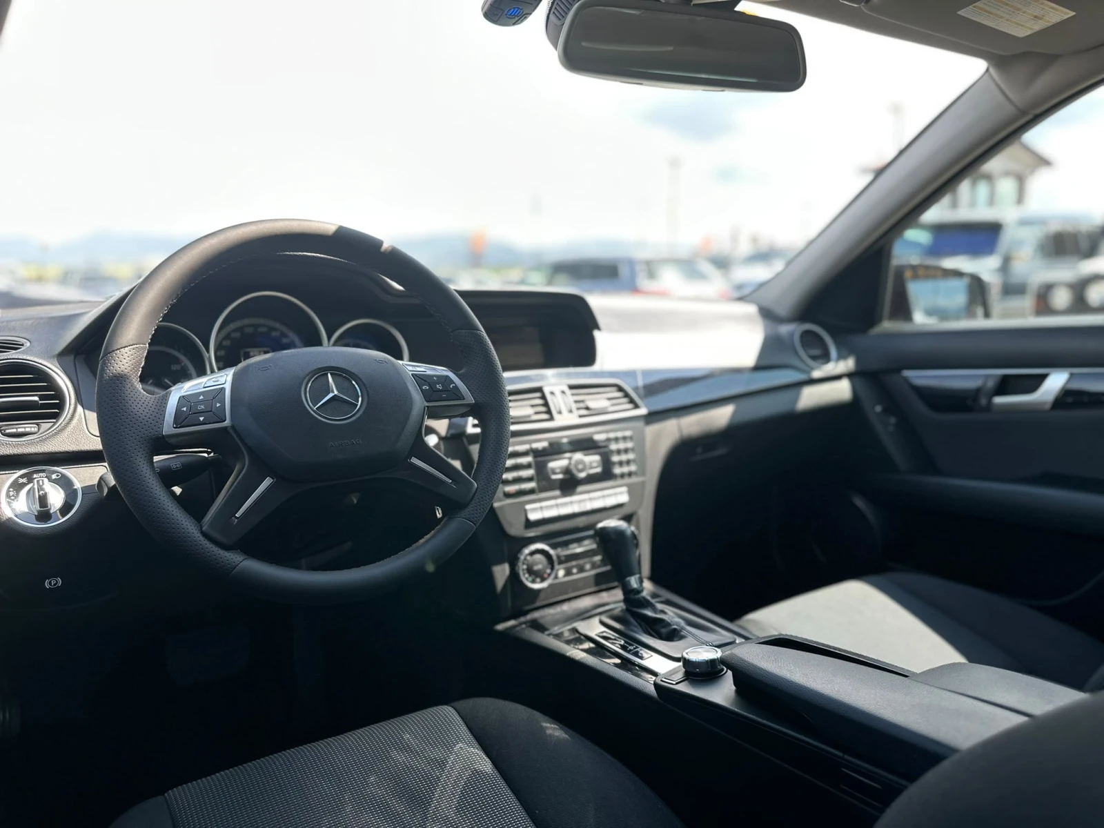 Mercedes-Benz C 200 / 7G TRONIC / FACELIFT / BLUE EFFICIENCY /, снимка 9 - Автомобили и джипове - 54956195