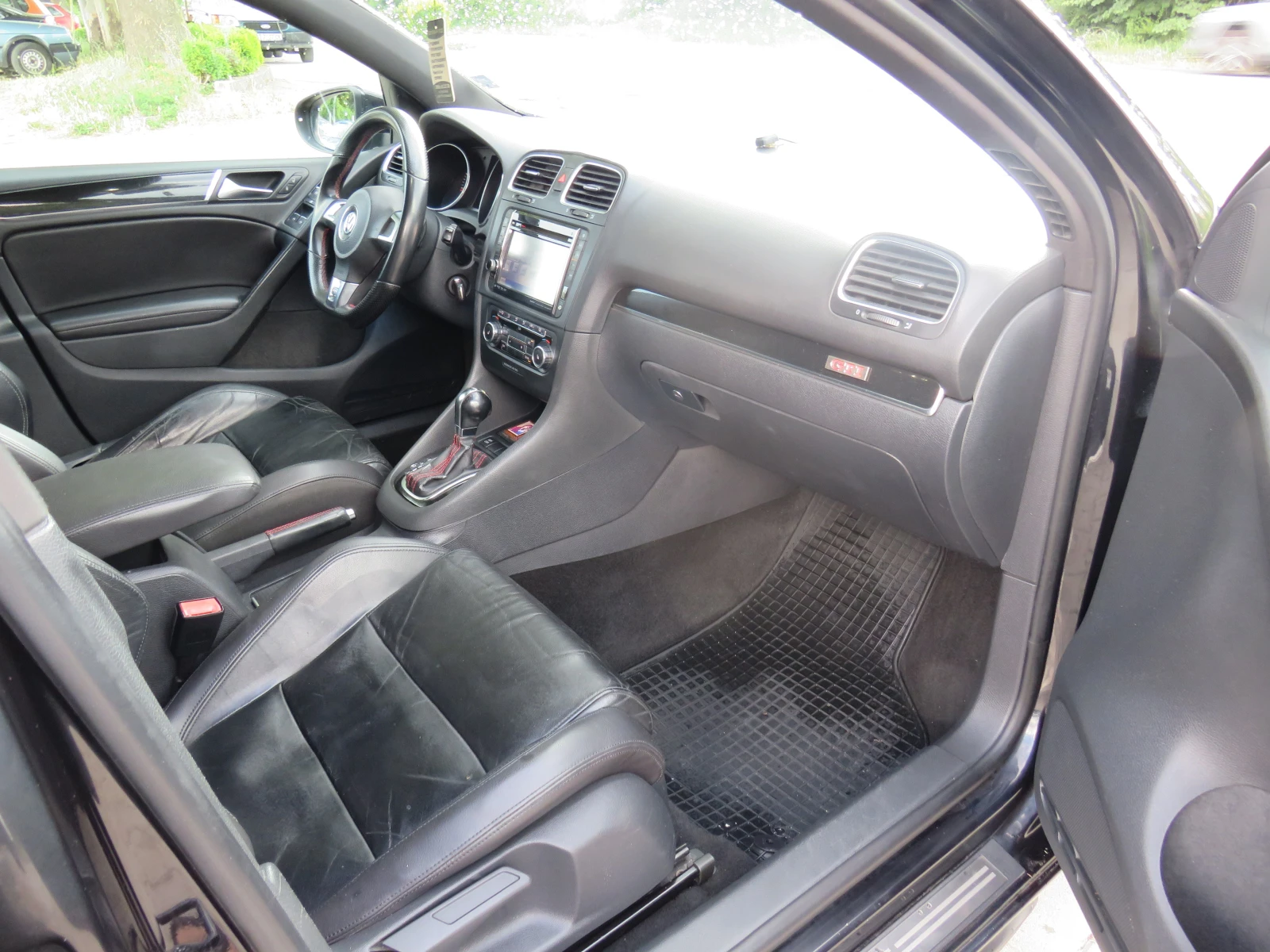 VW Golf GTI DSG NAVI RECARO LED, снимка 12 - Автомобили и джипове - 55130917