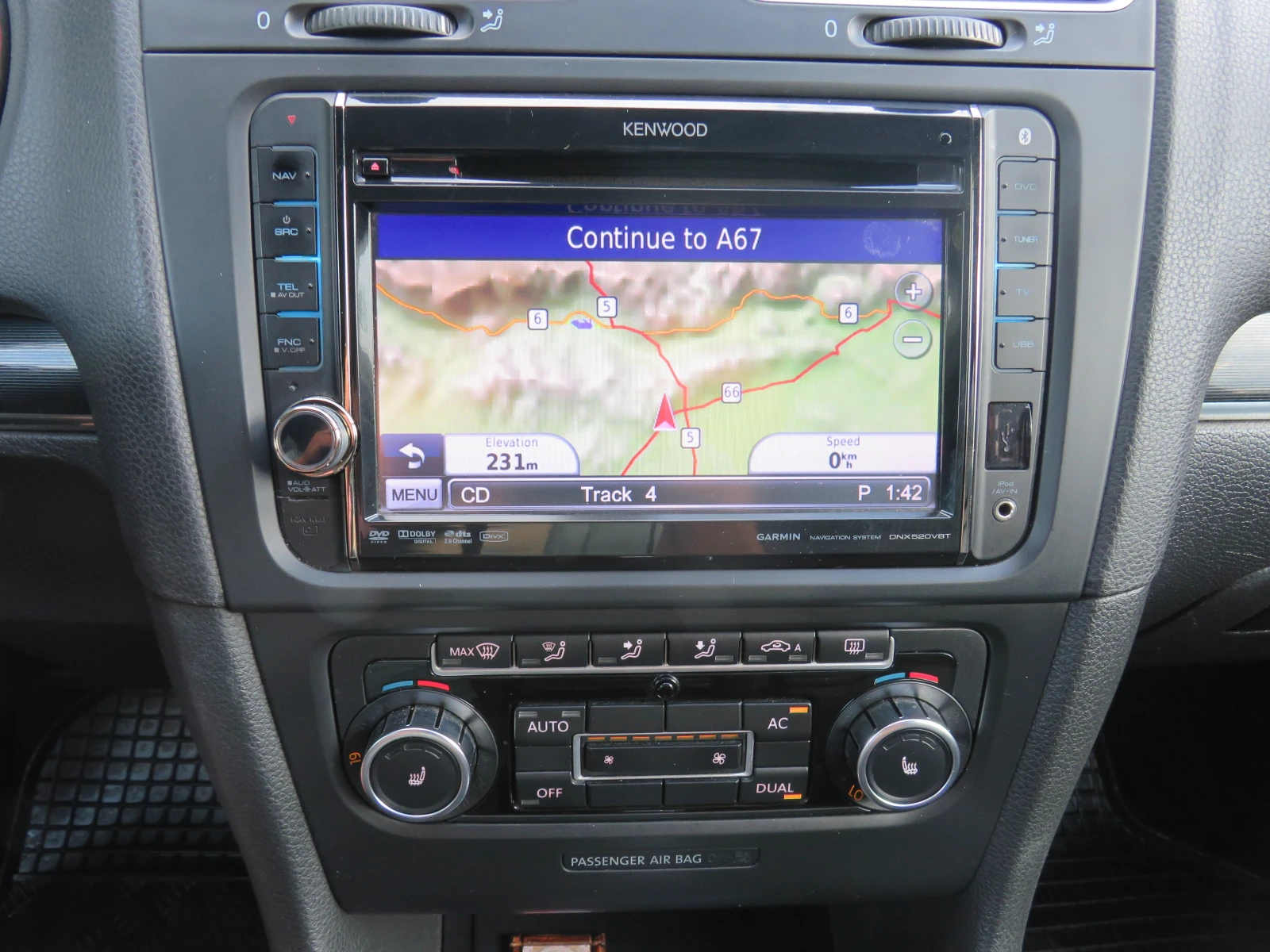 VW Golf GTI DSG NAVI RECARO LED, снимка 16 - Автомобили и джипове - 55130917