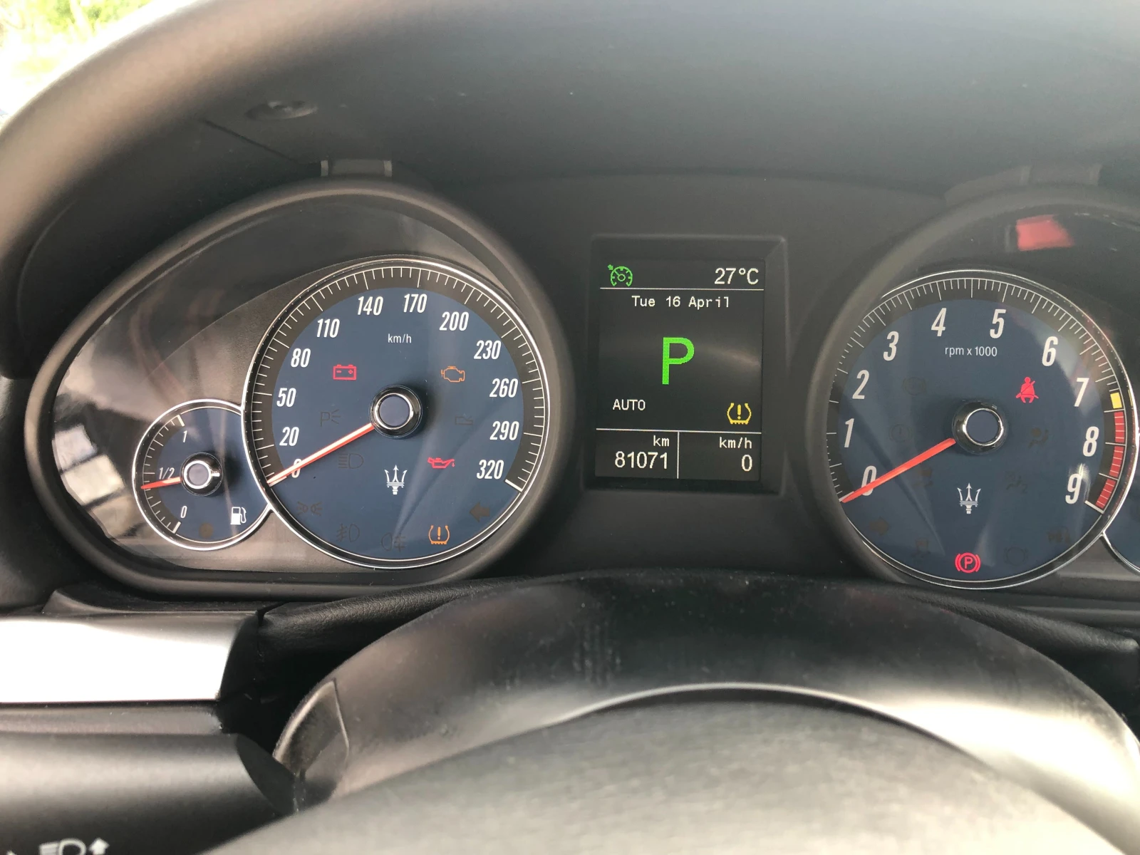 Maserati GranTurismo 4.7 S V8 80 000км Япония, снимка 11 - Автомобили и джипове - 55200728