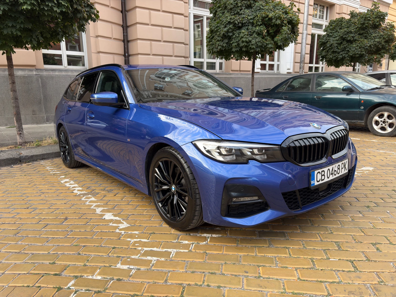 BMW 320 d xDrive 2019 г. на 91000 км.
