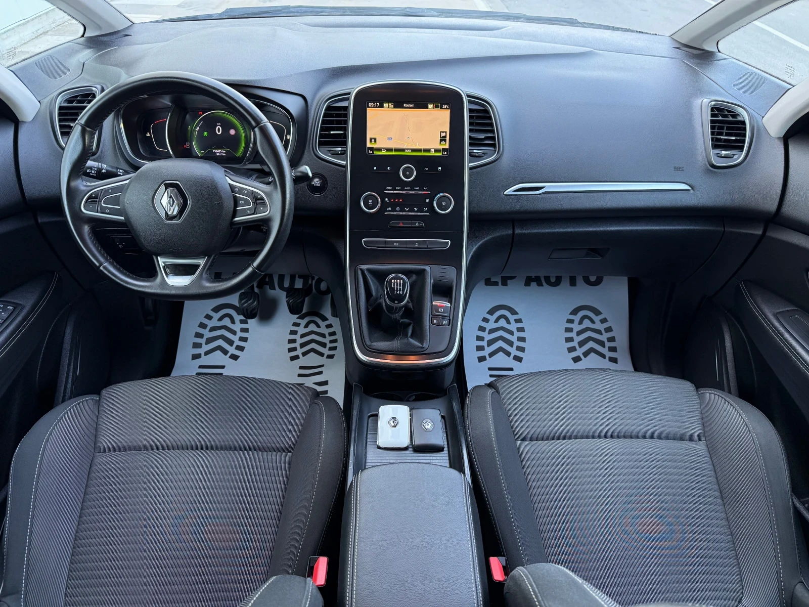 Renault Scenic 1.5dci* 110k.c* TOP* СЕРВИЗНА ИСТОРИЯ* , снимка 8 - Автомобили и джипове - 55541611