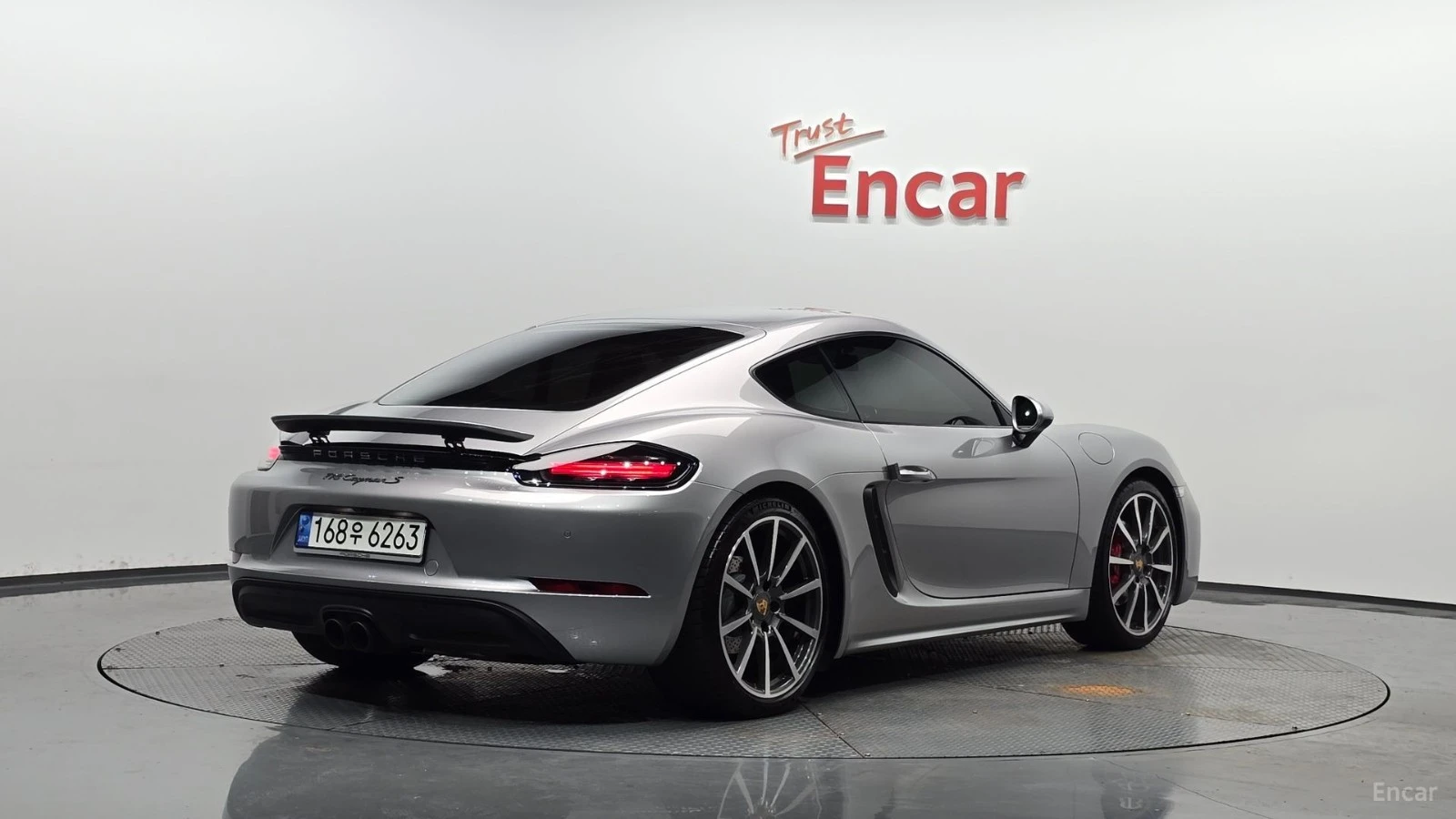 Porsche Cayman S2.5* КОЖА* ОБДУХВ* КАМЕРА* АВТОКРЕДИТ, снимка 2 - Автомобили и джипове - 55620084