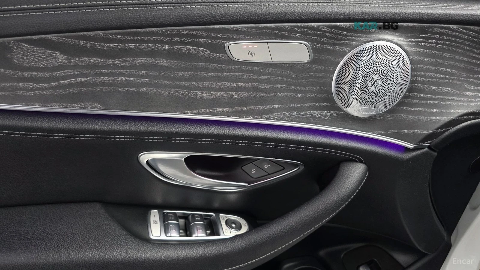 Mercedes-Benz E 350 4MATIC* AMG* ПОДГРЕВ* 360* ПАНО* HEAD-UP* , снимка 15 - Автомобили и джипове - 56008130
