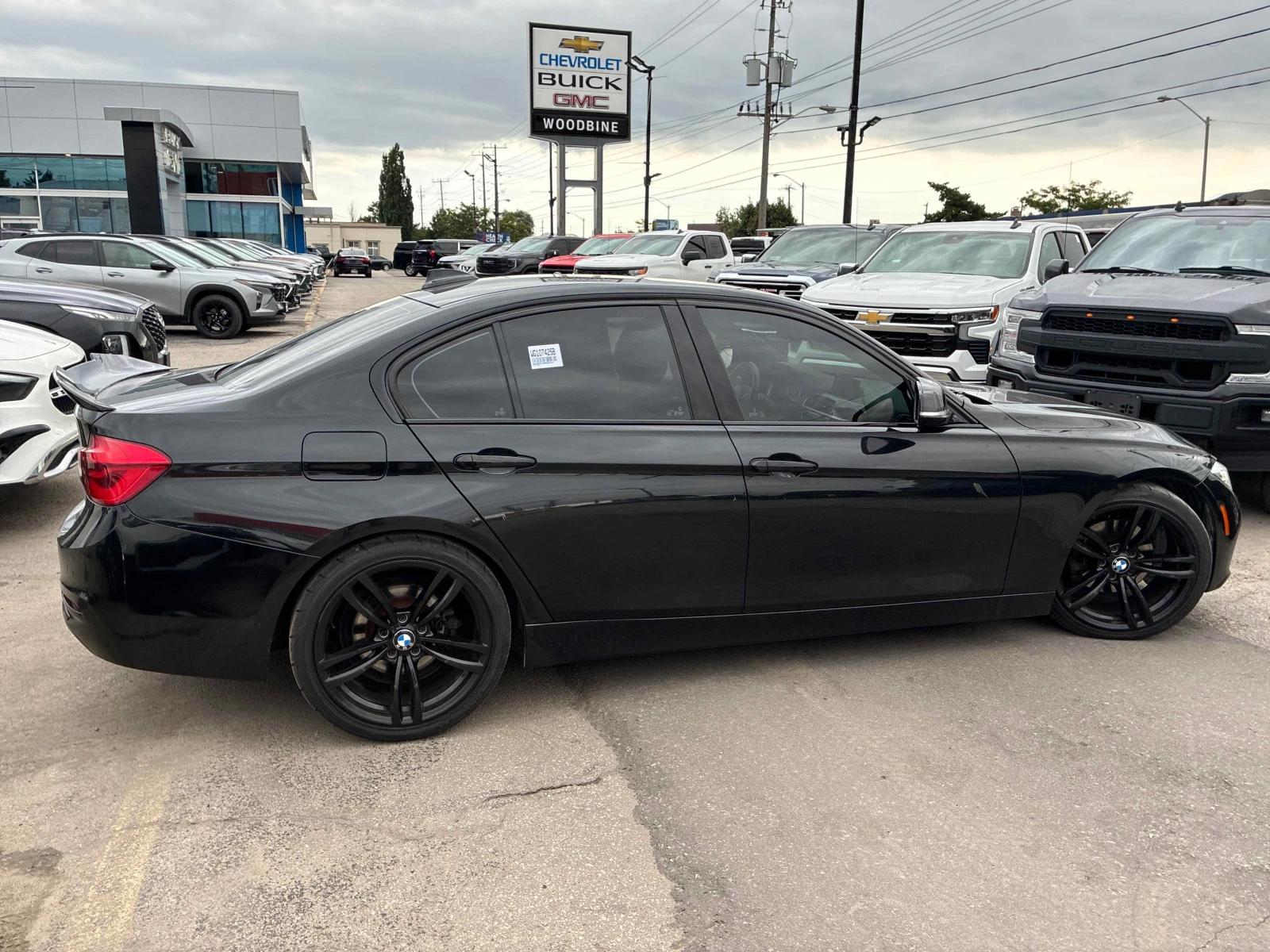 BMW 330 i xDrive | CARFAX | БЕЗ ИНЦИДЕНТИ , снимка 4 - Автомобили и джипове - 56124983