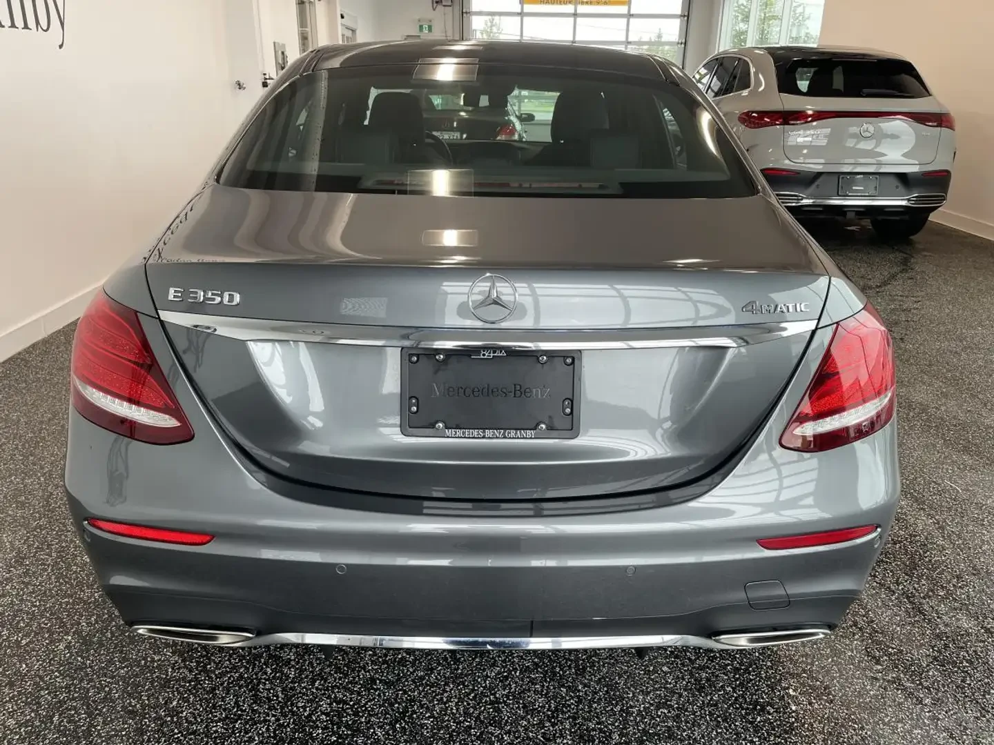 Mercedes-Benz E 350 AMG PKG/BURMESTER/360/ADAPTIVE/AMBIENT/, снимка 5 - Автомобили и джипове - 56256094