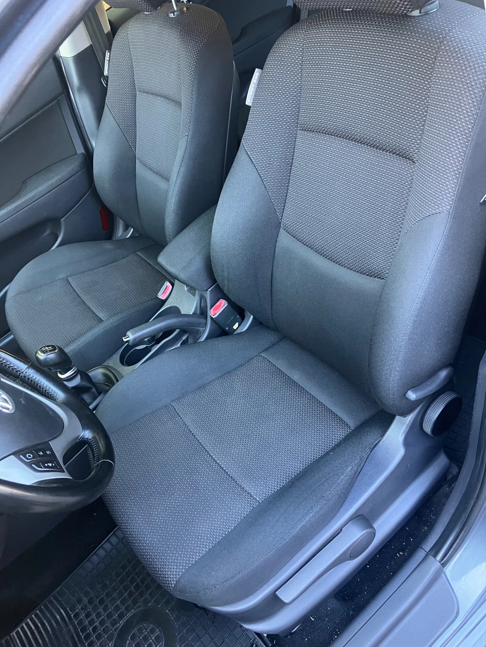 Hyundai I30 1.6/125к.с., снимка 6 - Автомобили и джипове - 56310010