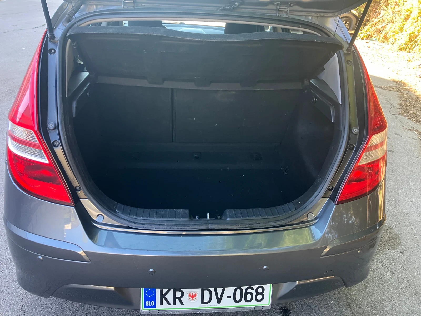 Hyundai I30 1.6/125к.с., снимка 9 - Автомобили и джипове - 56310010