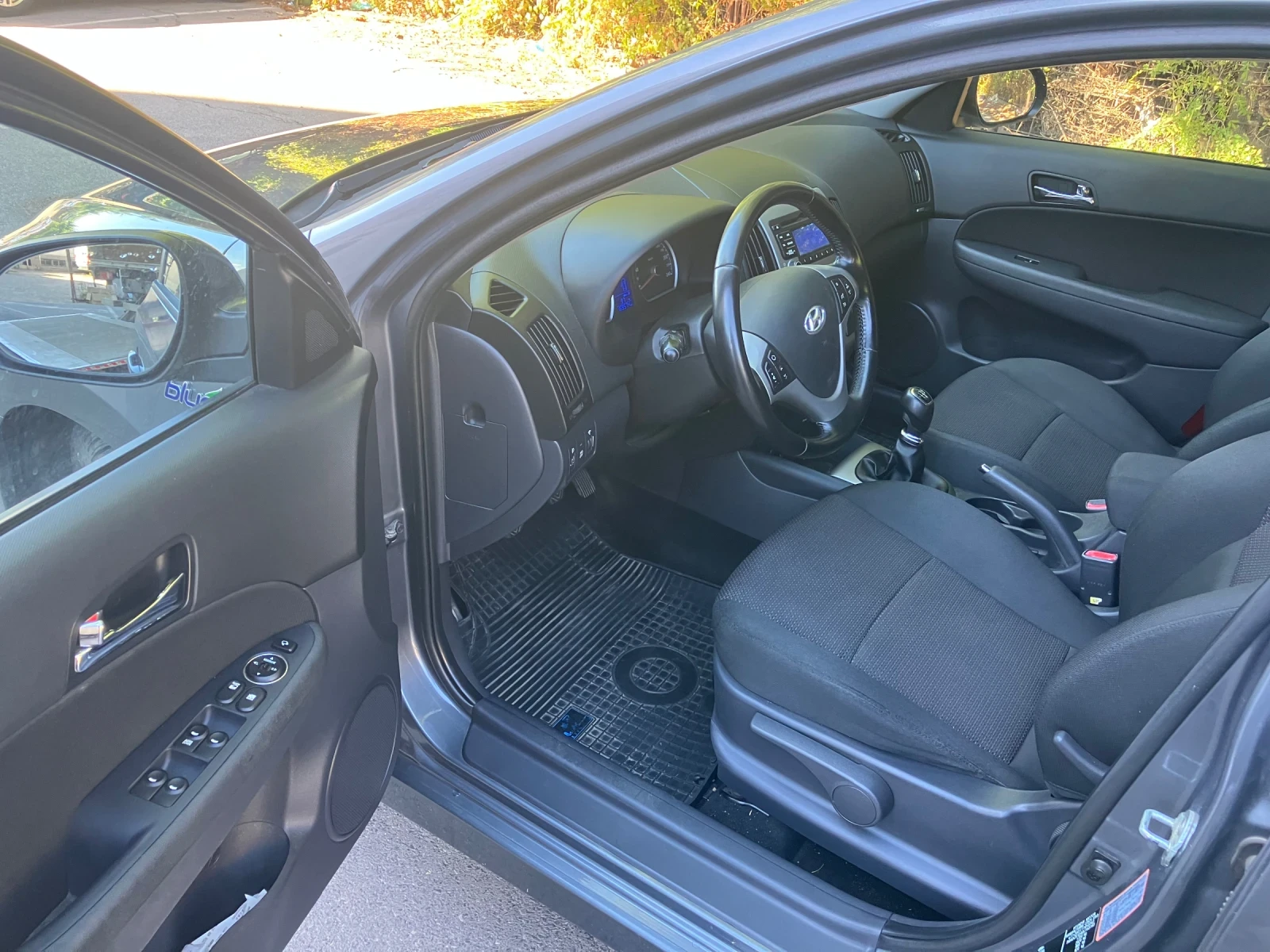 Hyundai I30 1.6/125к.с., снимка 5 - Автомобили и джипове - 56310010