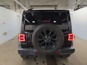 Jeep Wrangler UNLIMITED SAHARA / Carfax / Автокредит  , снимка 17