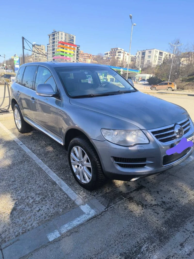 VW Touareg 2.5tdi, снимка 2 - Автомобили и джипове - 49255475