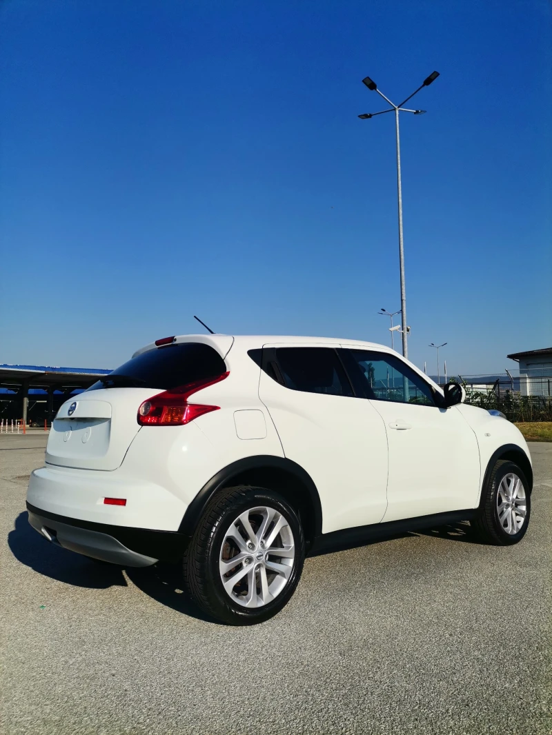 Nissan Juke 1.6i Avtomat, снимка 5 - Автомобили и джипове - 52697158