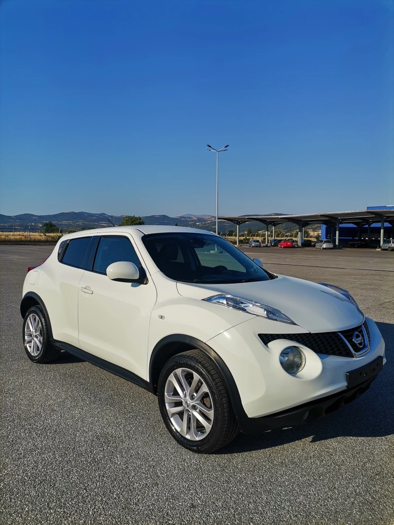 Nissan Juke 1.6i Avtomat, снимка 3 - Автомобили и джипове - 52697158
