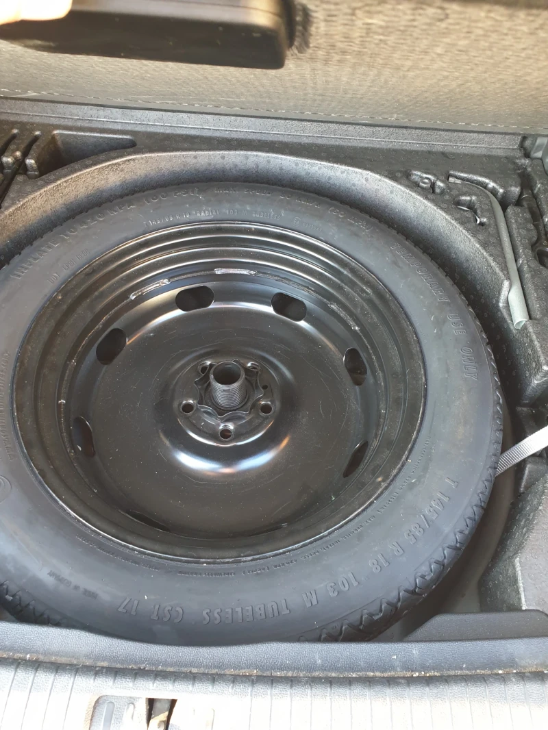 VW Tiguan TSI, снимка 15 - Автомобили и джипове - 52976159