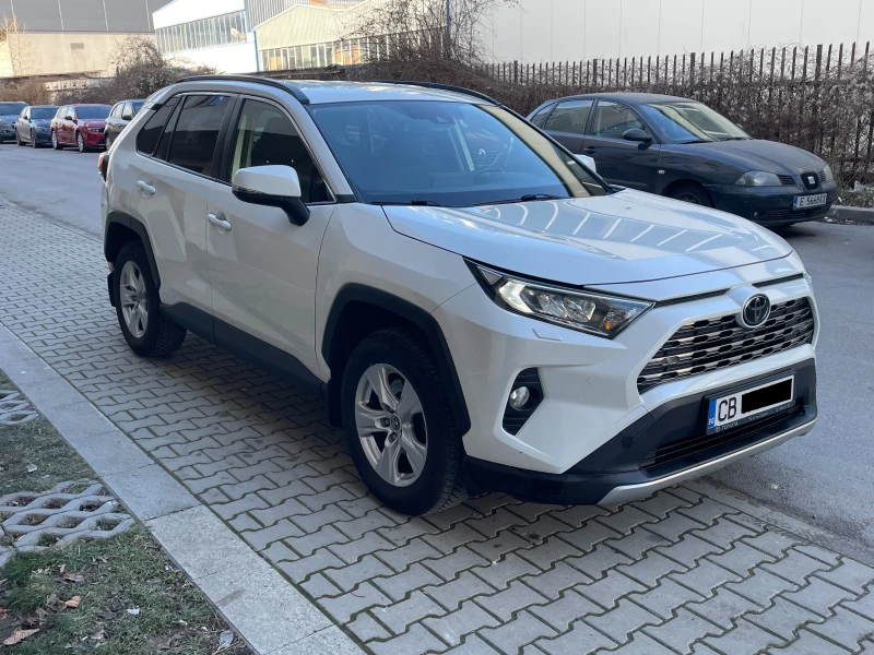 Toyota Rav4 2.0 AWD/4x4 CVT Executive- в Гаранция, снимка 2 - Автомобили и джипове - 53156039