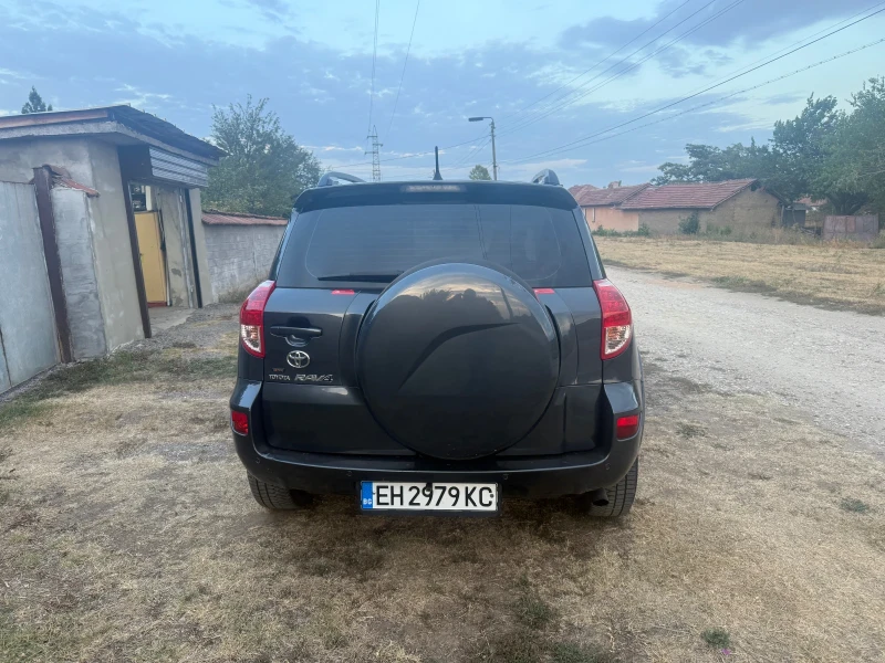 Toyota Rav4 2.2 dcat, снимка 5 - Автомобили и джипове - 53194630