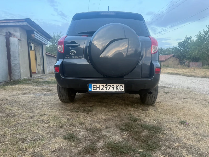 Toyota Rav4 2.2 dcat, снимка 6 - Автомобили и джипове - 53194630