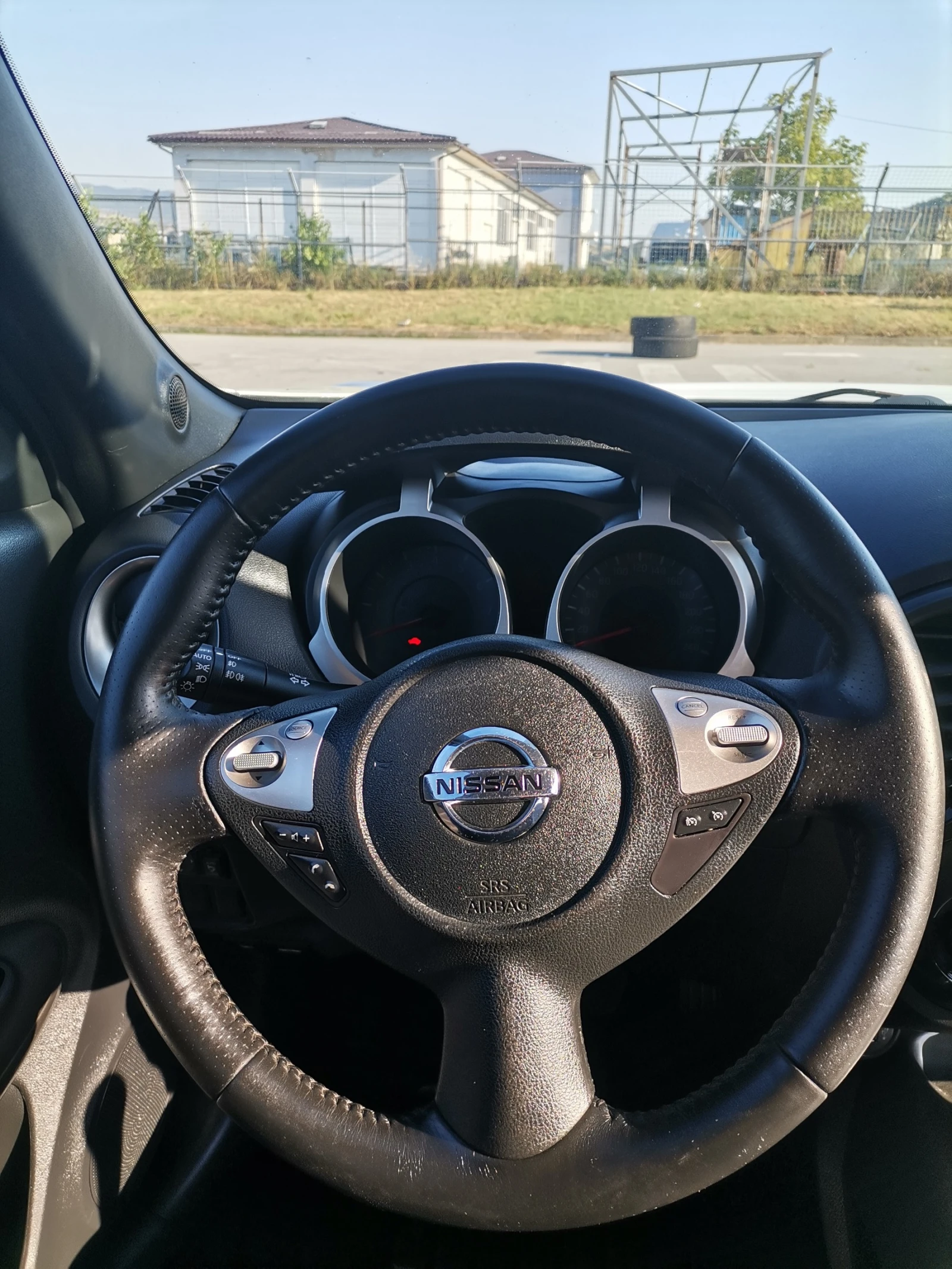 Nissan Juke 1.6i Avtomat - изображение 9