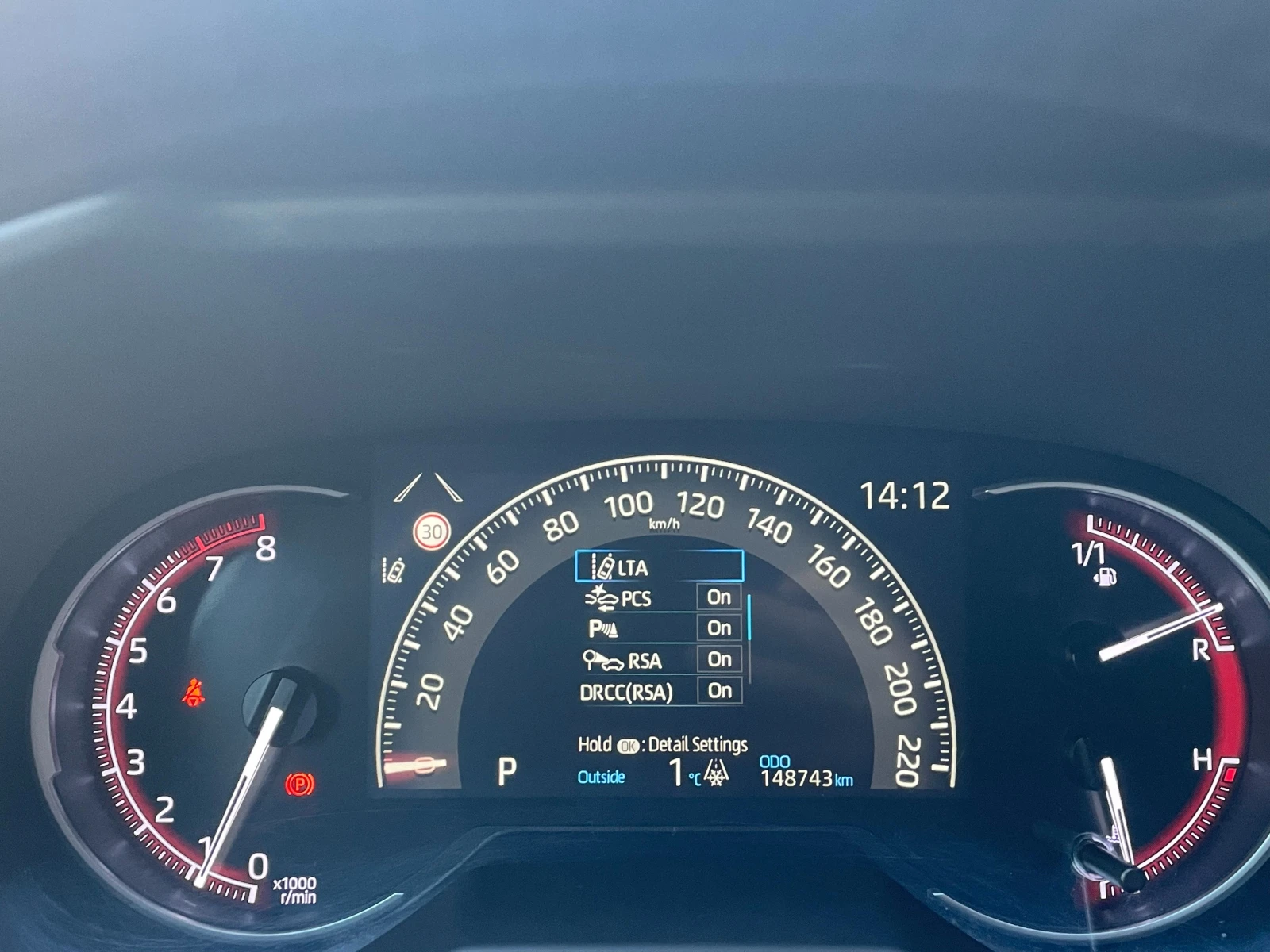 Toyota Rav4 2.0 AWD/4x4 CVT Executive- в Гаранция - изображение 9