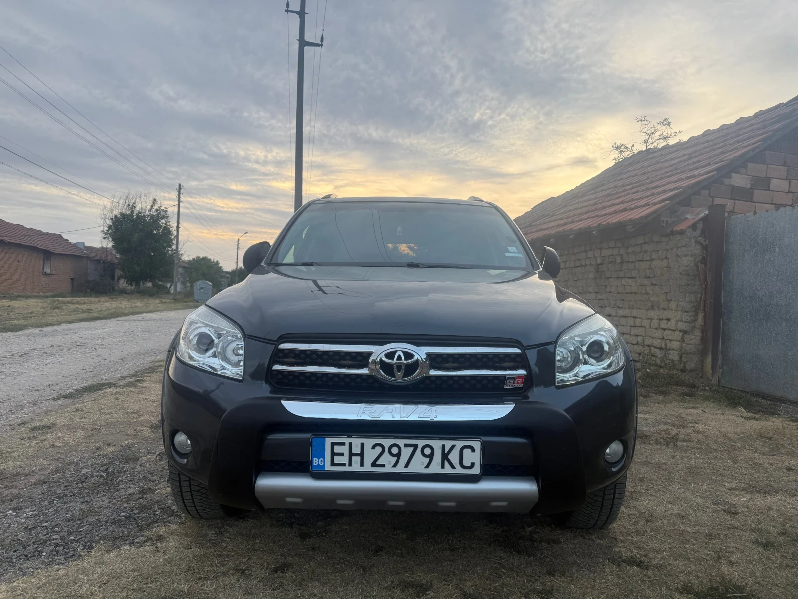Toyota Rav4 2.2 dcat - изображение 4