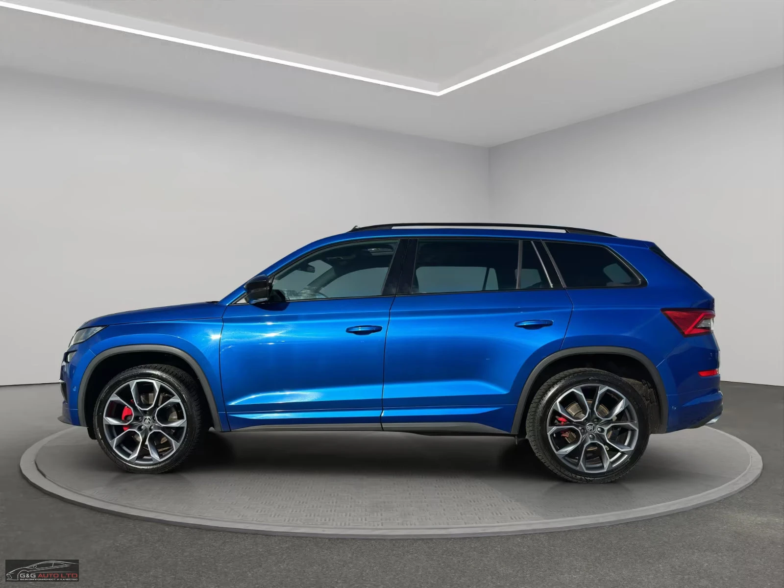 Skoda Kodiaq RS/239HP/4X4/PANO/360/LED/AMBIENT/155z, снимка 3 - Автомобили и джипове - 53825518