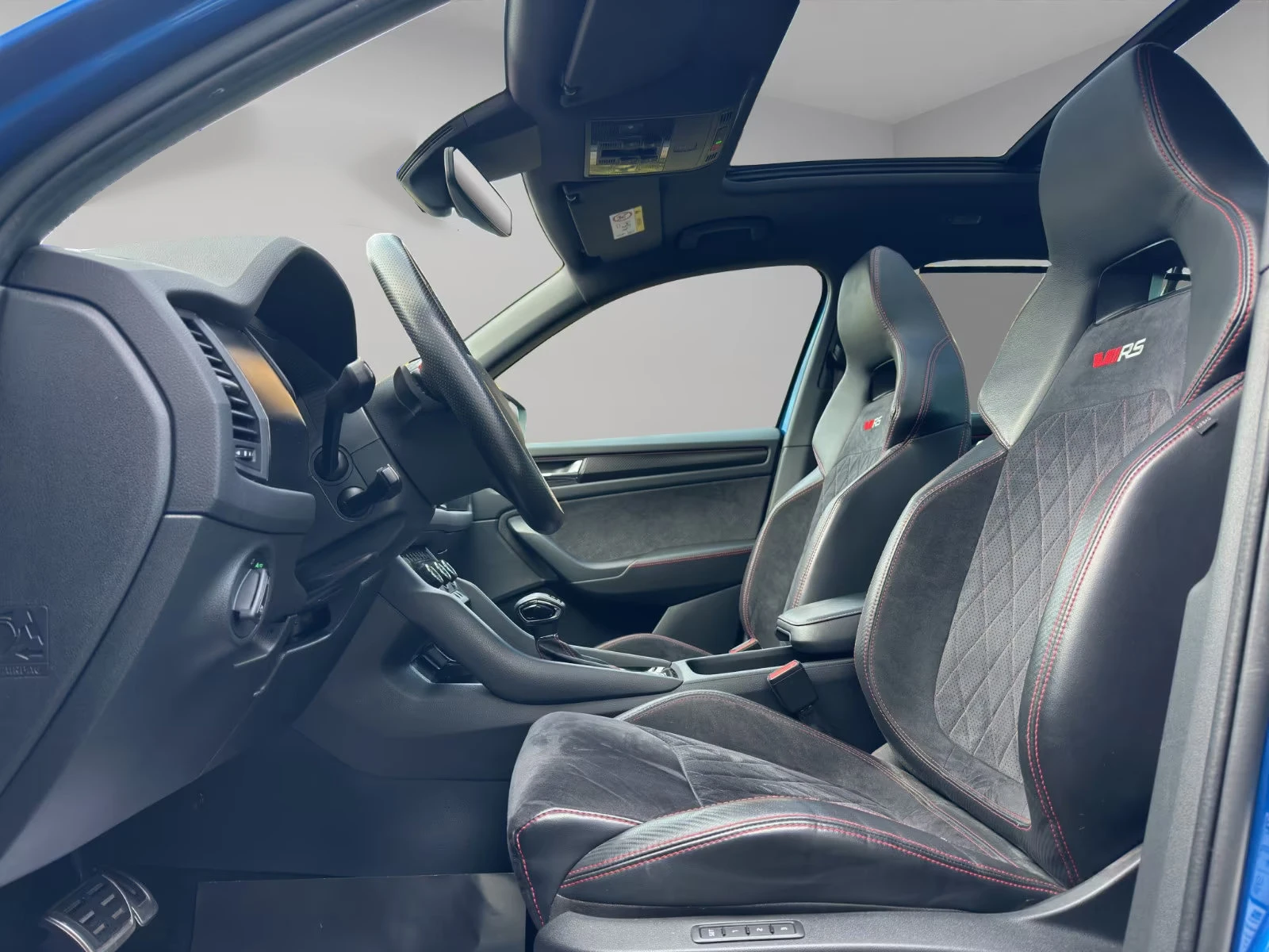 Skoda Kodiaq RS/239HP/4X4/PANO/360/LED/AMBIENT/155z, снимка 12 - Автомобили и джипове - 53825518