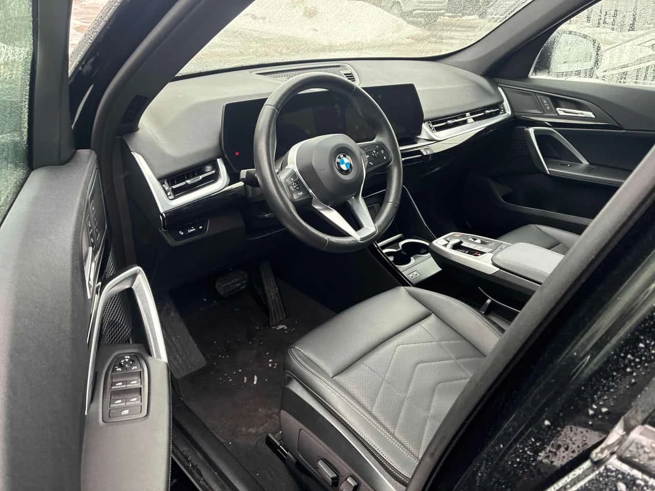 BMW X1 XDRIVE * ДИСТРОНИК* FULL M PACK* DIGITAL* ПАНОРАМА, снимка 7 - Автомобили и джипове - 53952465