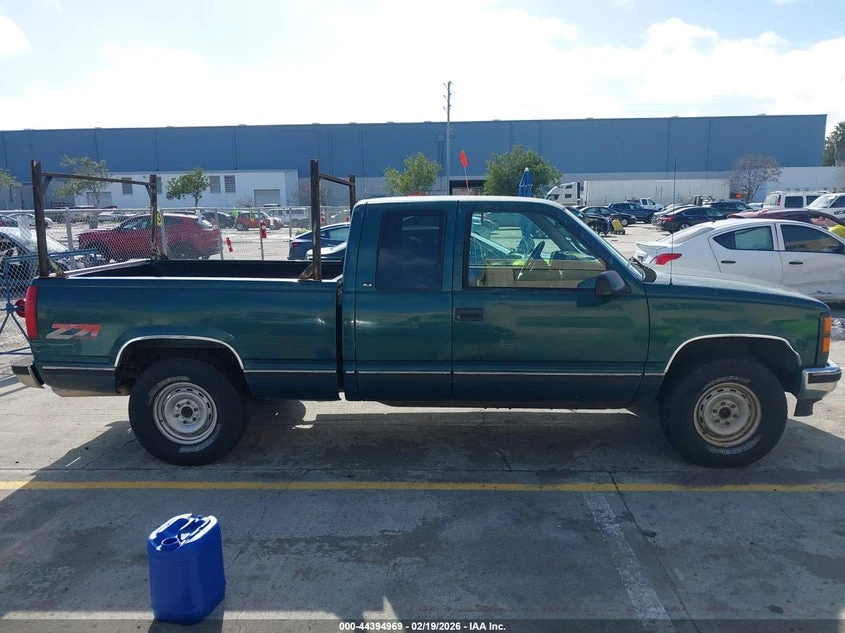 Gmc Sierra 5.7L V-8 255HP 4X4 Drive, снимка 12 - Автомобили и джипове - 53978255