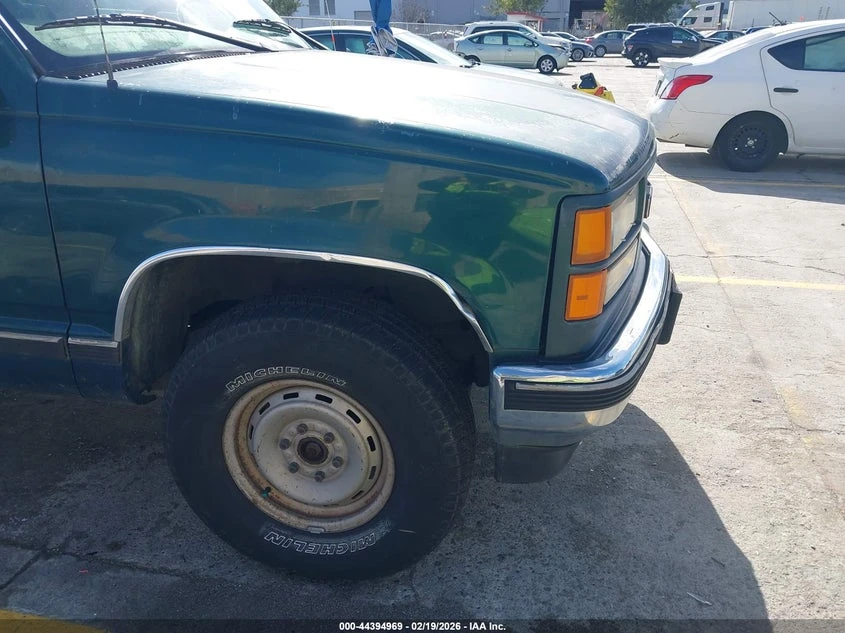 Gmc Sierra 5.7L V-8 255HP 4X4 Drive, снимка 6 - Автомобили и джипове - 53978255