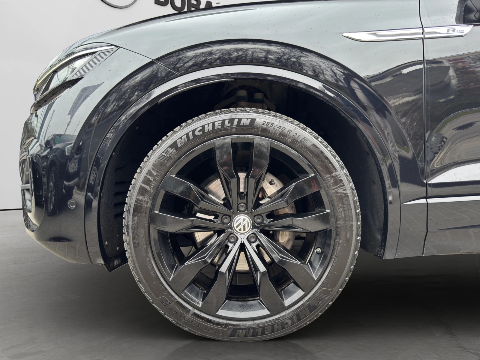 VW Touareg, снимка 13 - Автомобили и джипове - 54331811