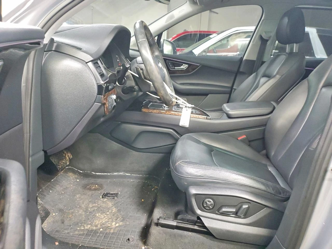 Audi Q7 3.0l Prestige, снимка 7 - Автомобили и джипове - 54743636