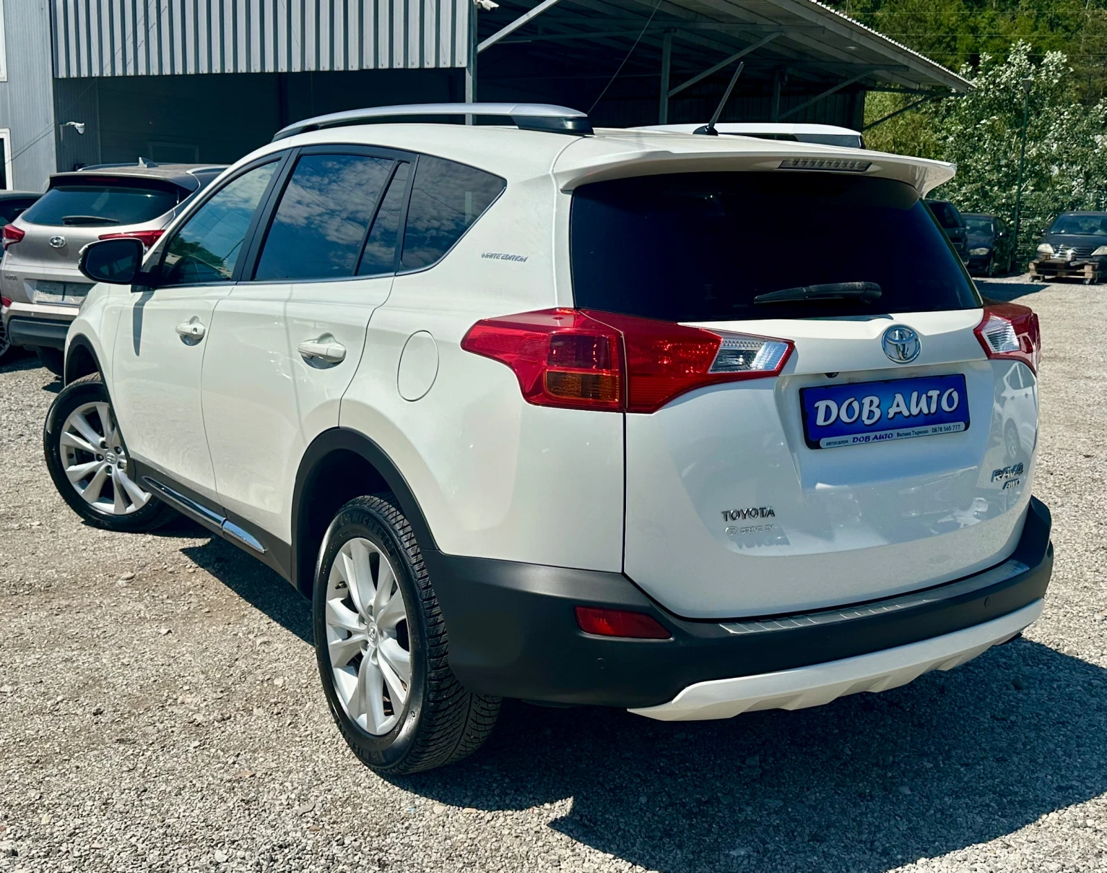Toyota Rav4 2.2D-4x4-AVTOMATIC-LED-NAVI-CAMERA, снимка 4 - Автомобили и джипове - 54929051