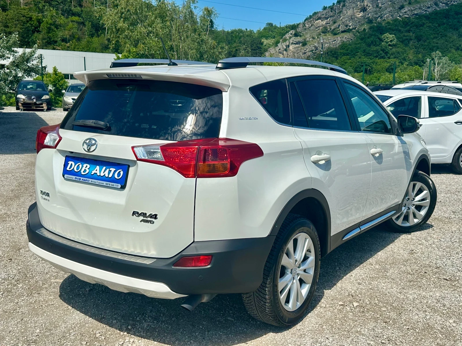 Toyota Rav4 2.2D-4x4-AVTOMATIC-LED-NAVI-CAMERA, снимка 6 - Автомобили и джипове - 54929051