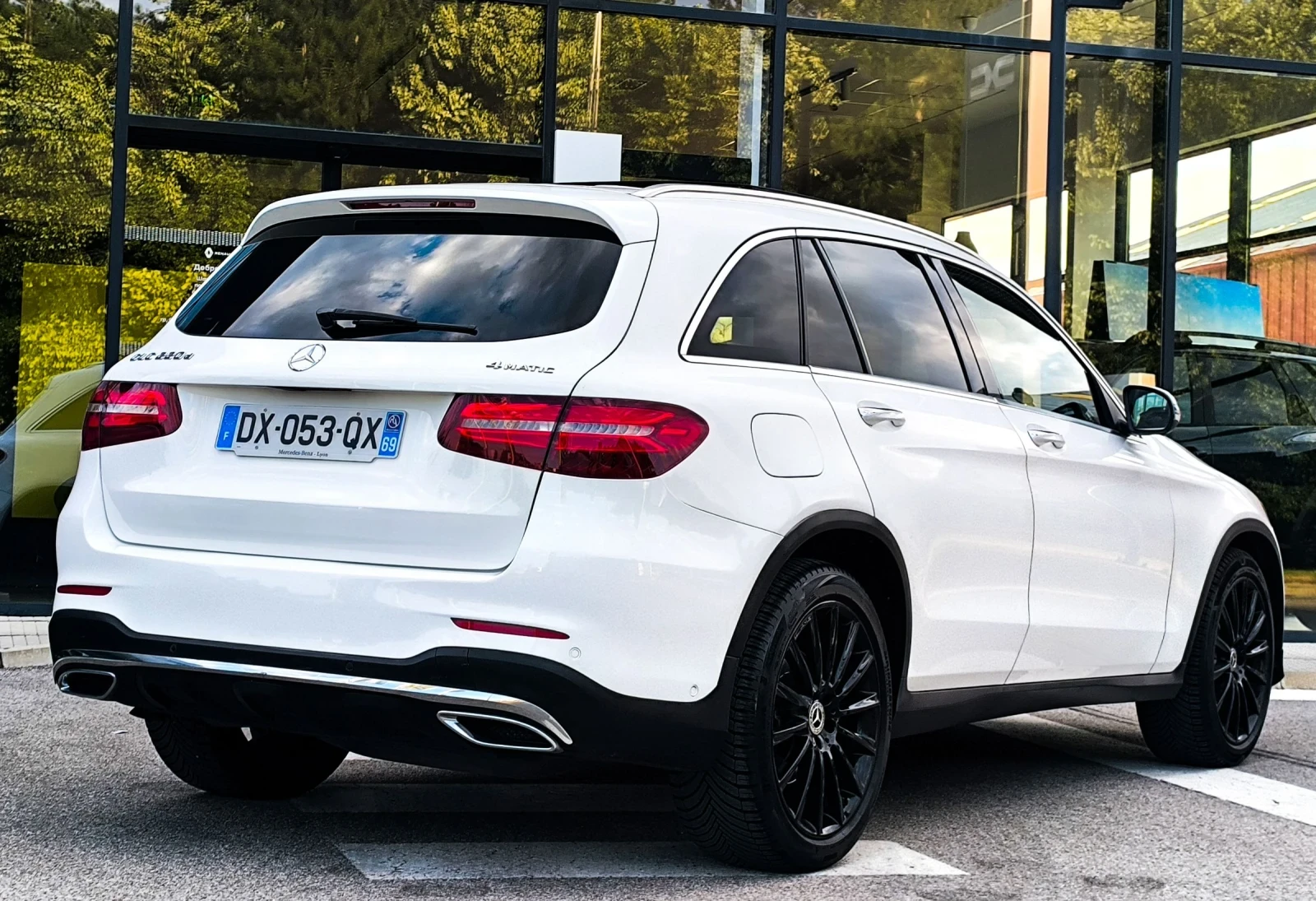 Mercedes-Benz GLC 220 D AMG PAKET ПАНОРАМА 4MATIC, снимка 4 - Автомобили и джипове - 55237379