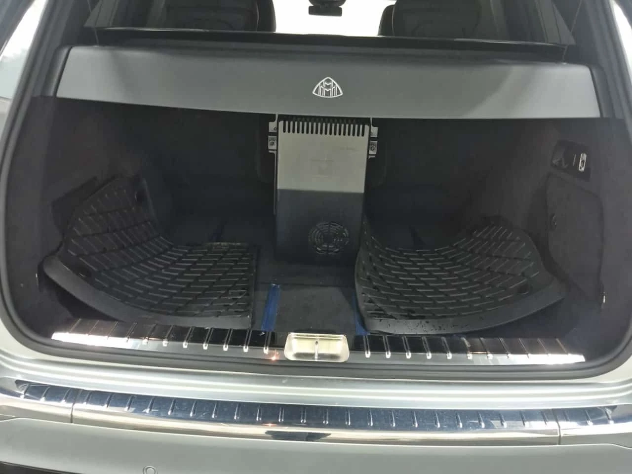 Mercedes-Benz GLS 600 * MAYBACH * CARFAX * ОПЦИЯ ЗА ФИНАНСИРАНЕ * , снимка 14 - Автомобили и джипове - 55347820