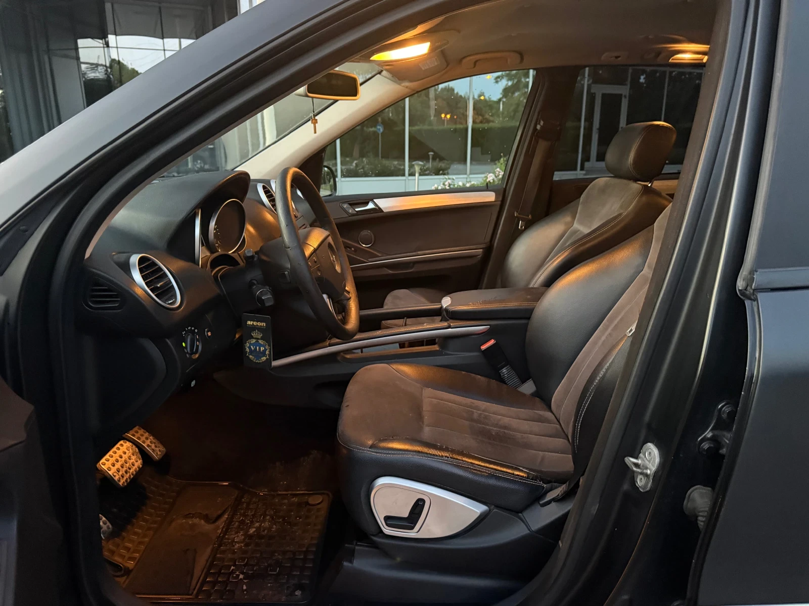 Mercedes-Benz ML 320 Cdi, снимка 10 - Автомобили и джипове - 55591530