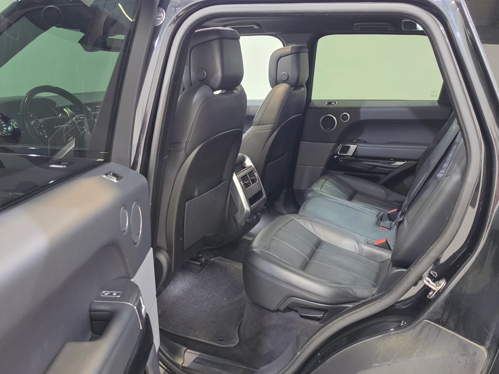 Land Rover Range Rover Sport 3.0 SDV6 Pano LED Virtual Merdian Keyless, снимка 11 - Автомобили и джипове - 56106449