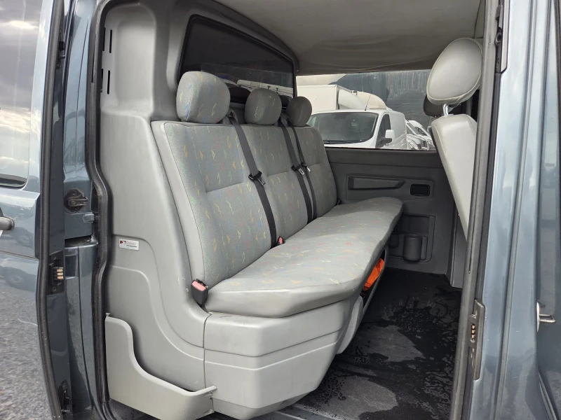 VW Transporter 5+ 1, снимка 11 - Бусове и автобуси - 51702791