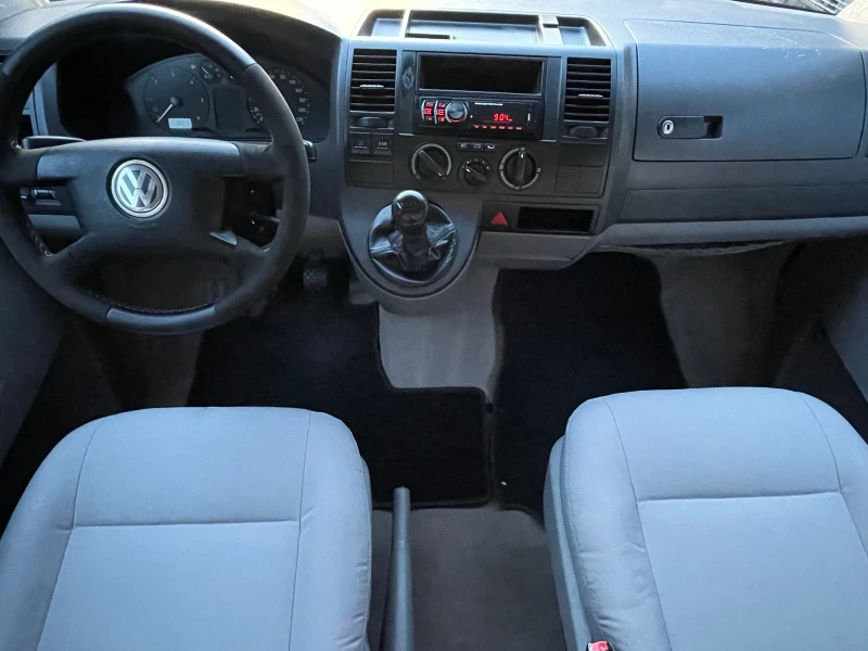 VW Transporter 1.9 TDI R19 / SPORT SUSPENSION / ALCANTARA, снимка 9 - Бусове и автобуси - 52717564