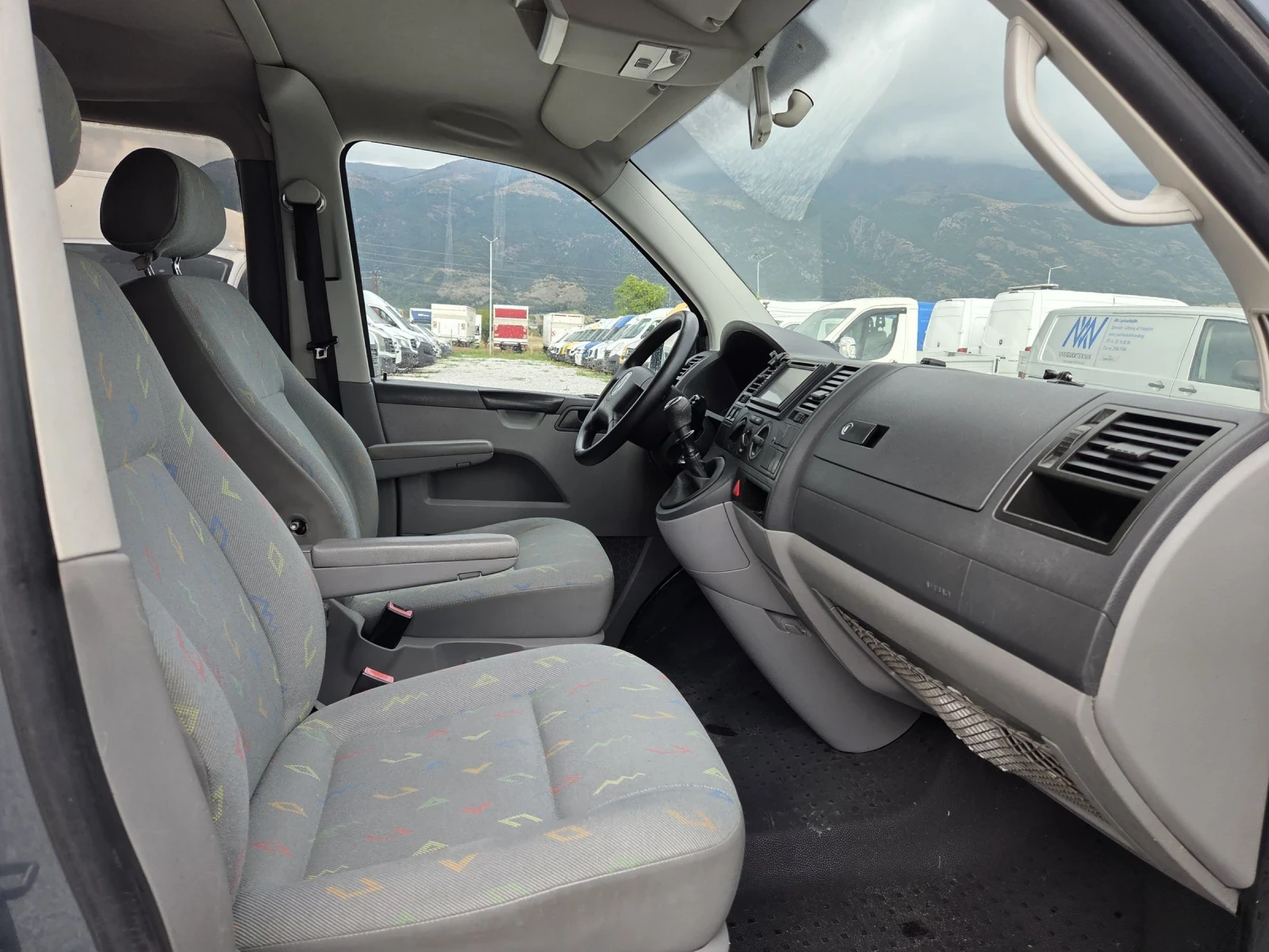 VW Transporter 5+ 1 - изображение 10